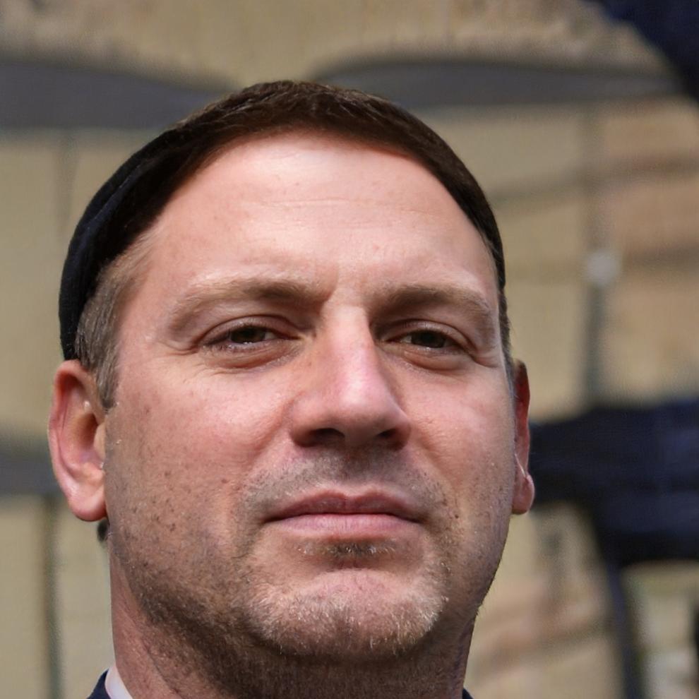 Portrait de Thomas Bernier, formateur en analyse financière